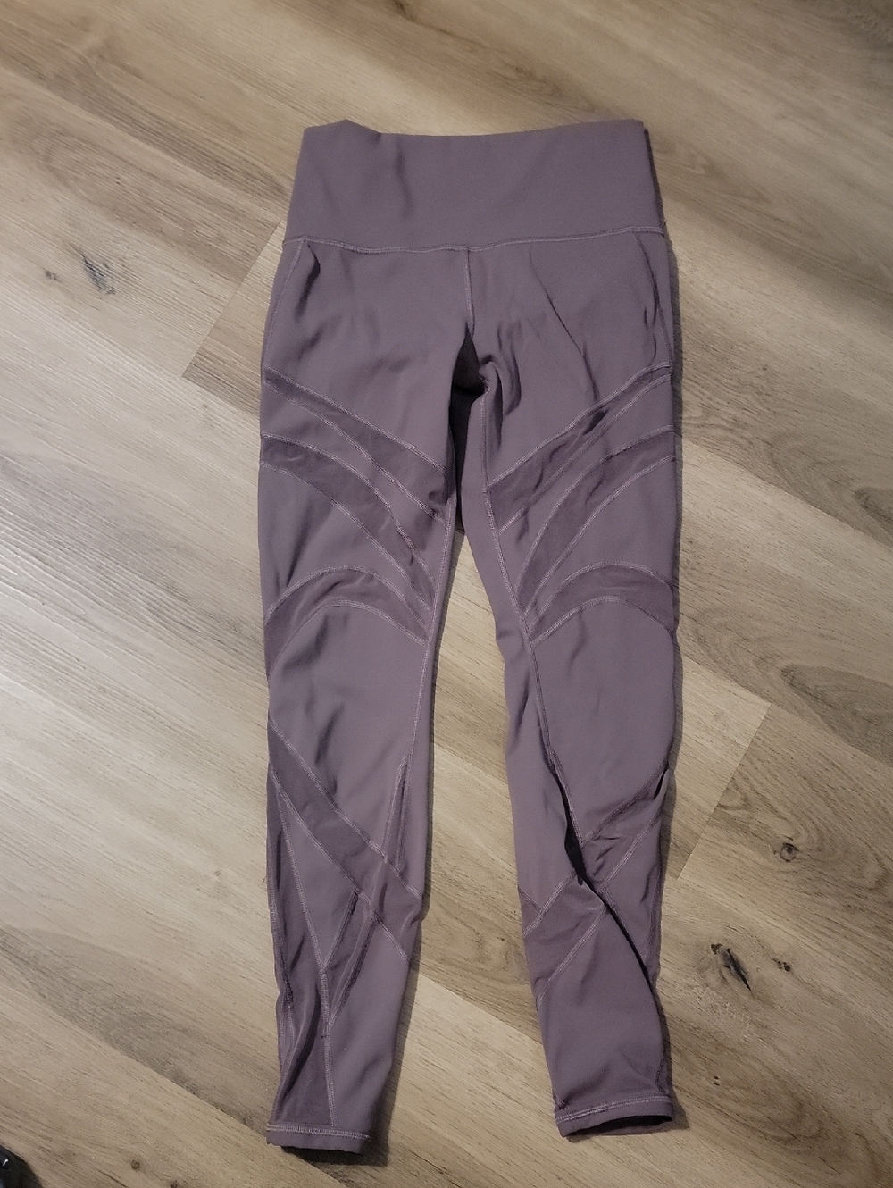 Lululemon Wunder Under High Rise Tight Mesh Detail 28"